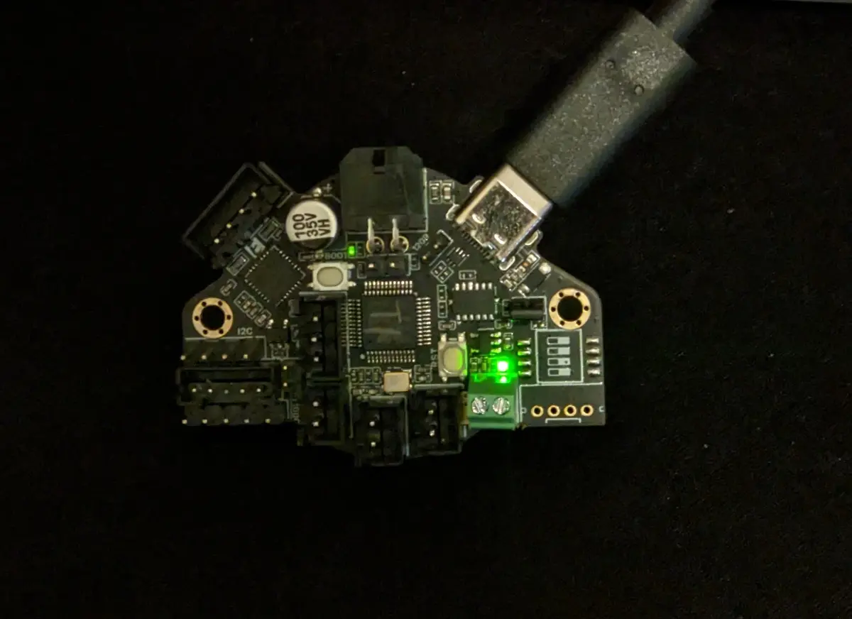 Green LED lit on the EBB36, indicating it is powered on over USB